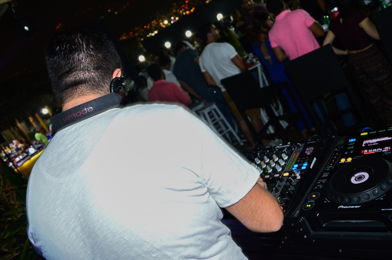 Dj Booz at Palapas 